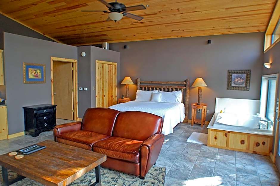 Beaver Lakefront Cabins - Couples Only Getaways