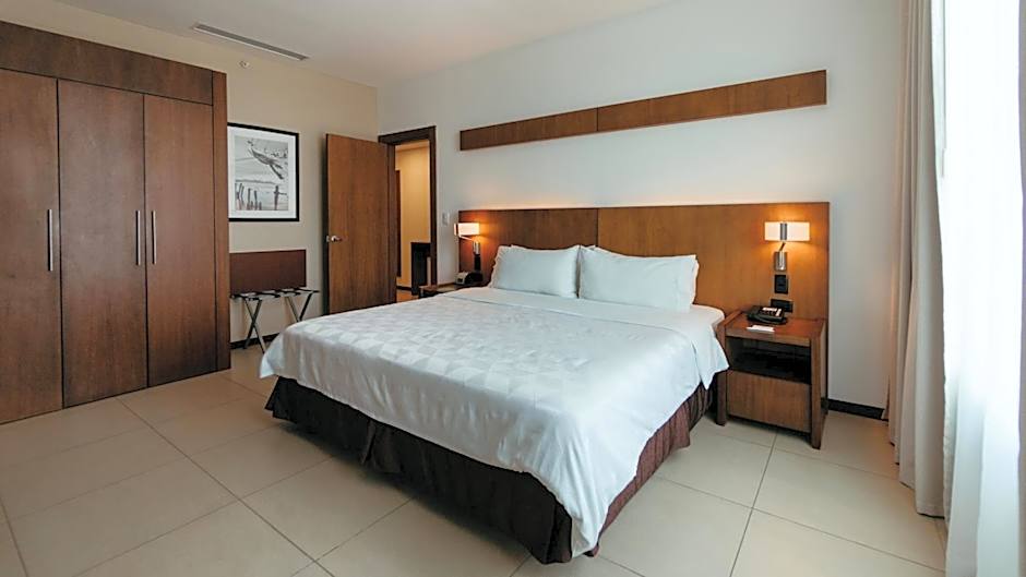 Holiday Inn Guayaquil Airport By IHG