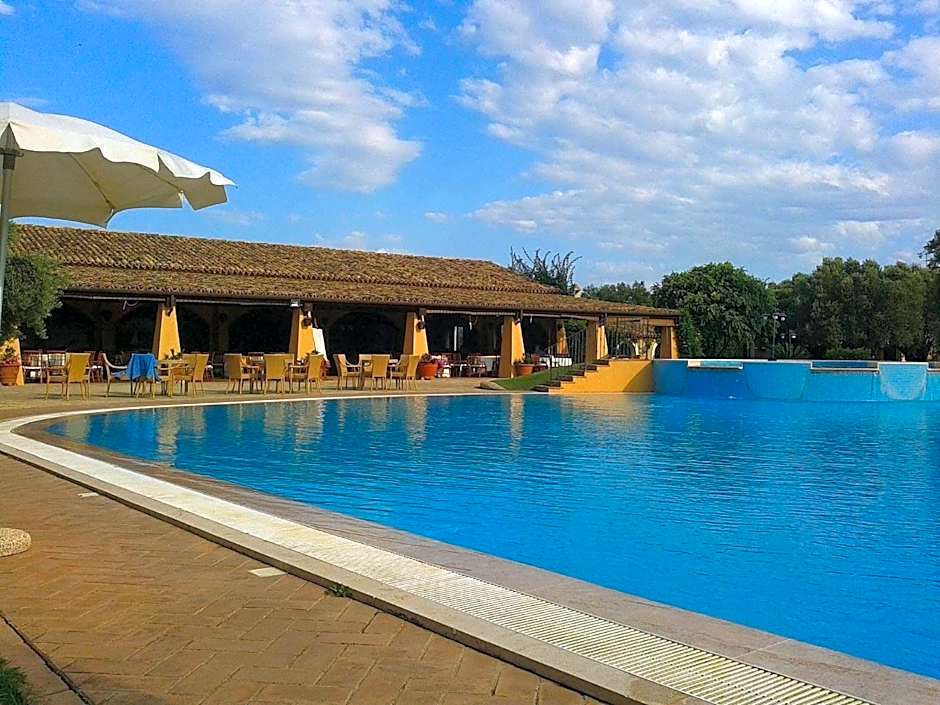 Borghetto Beach Club Resort