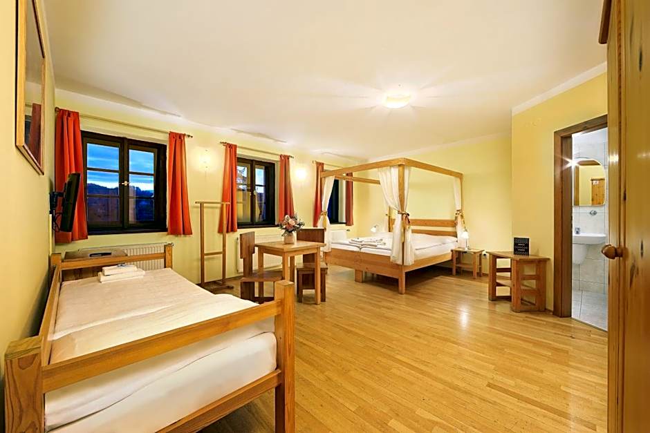Hotel Garni Myší Díra