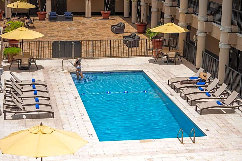 Windward Passage Hotel