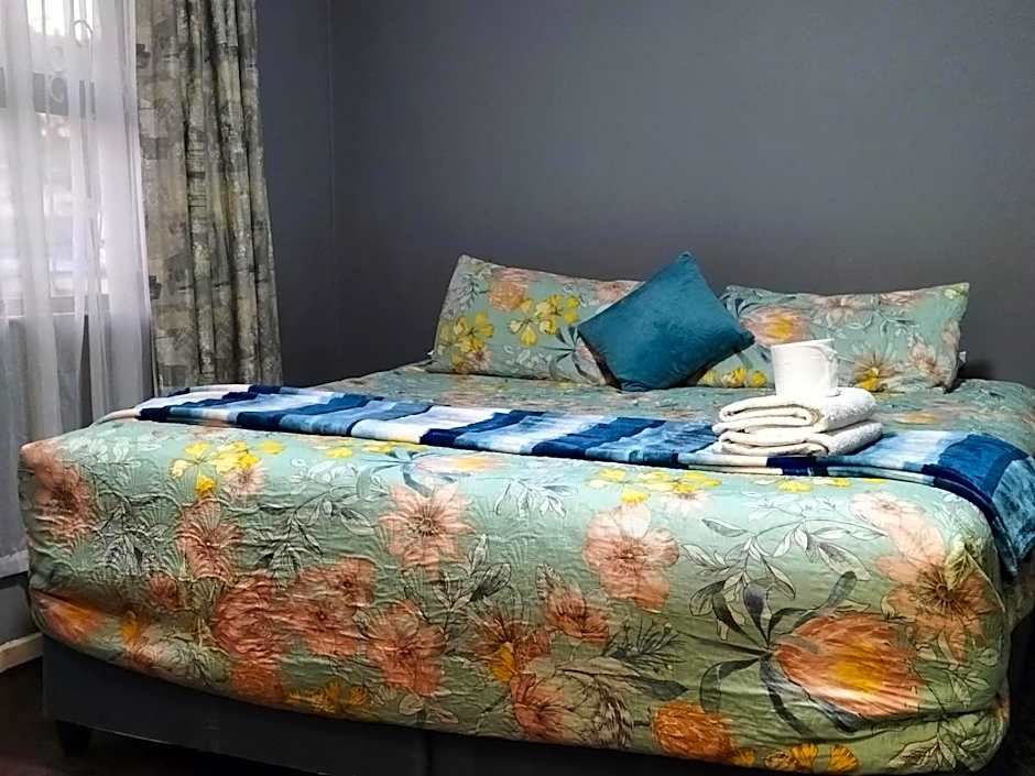 Step-by-Step Self-Catering and B&B