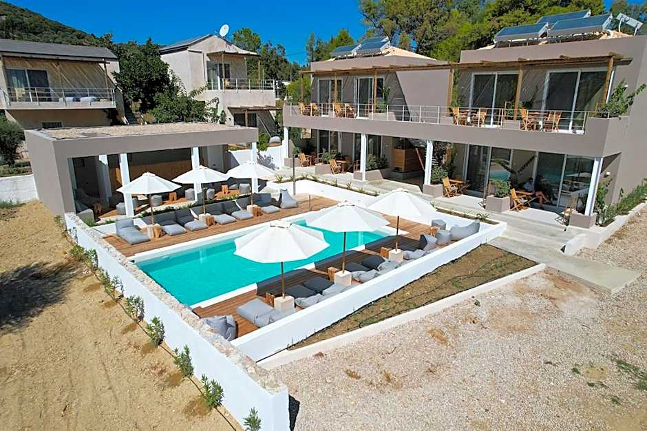 ARION SEASIDE SUITES