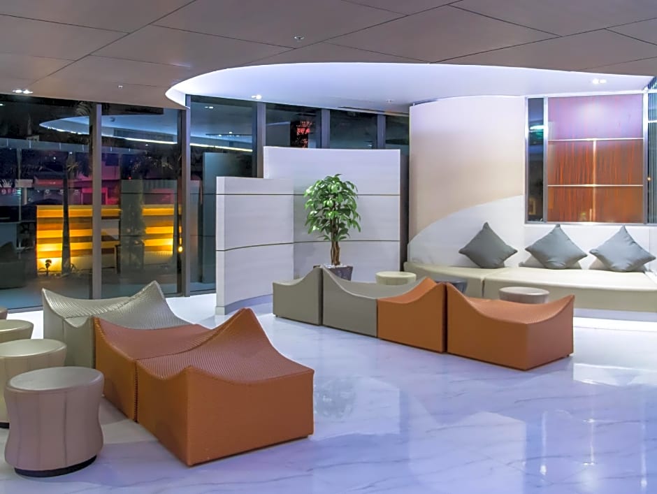 Pattaya Discovery Beach Hotel