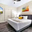 Spacious 4BR Luxury Condo Steps to French Quarter