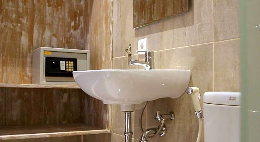 Sugiras Living Guest House