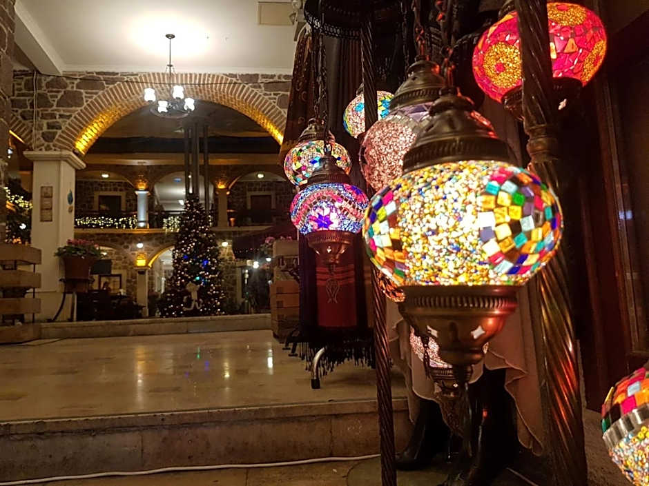 L'agora Old Town Hotel & Bazaar