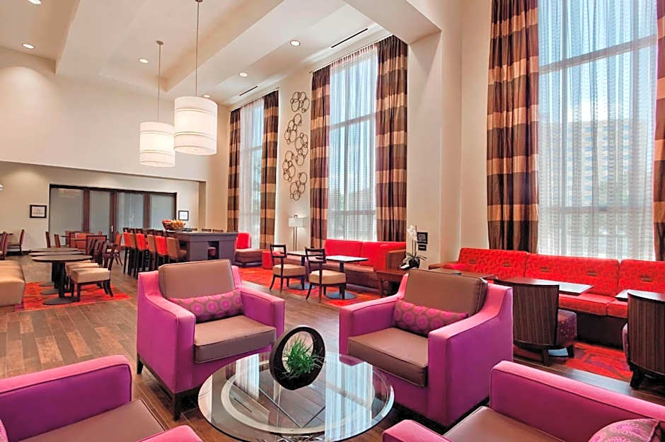 Hampton Inn By Hilton And Suites Detroit/Airport-Romulus