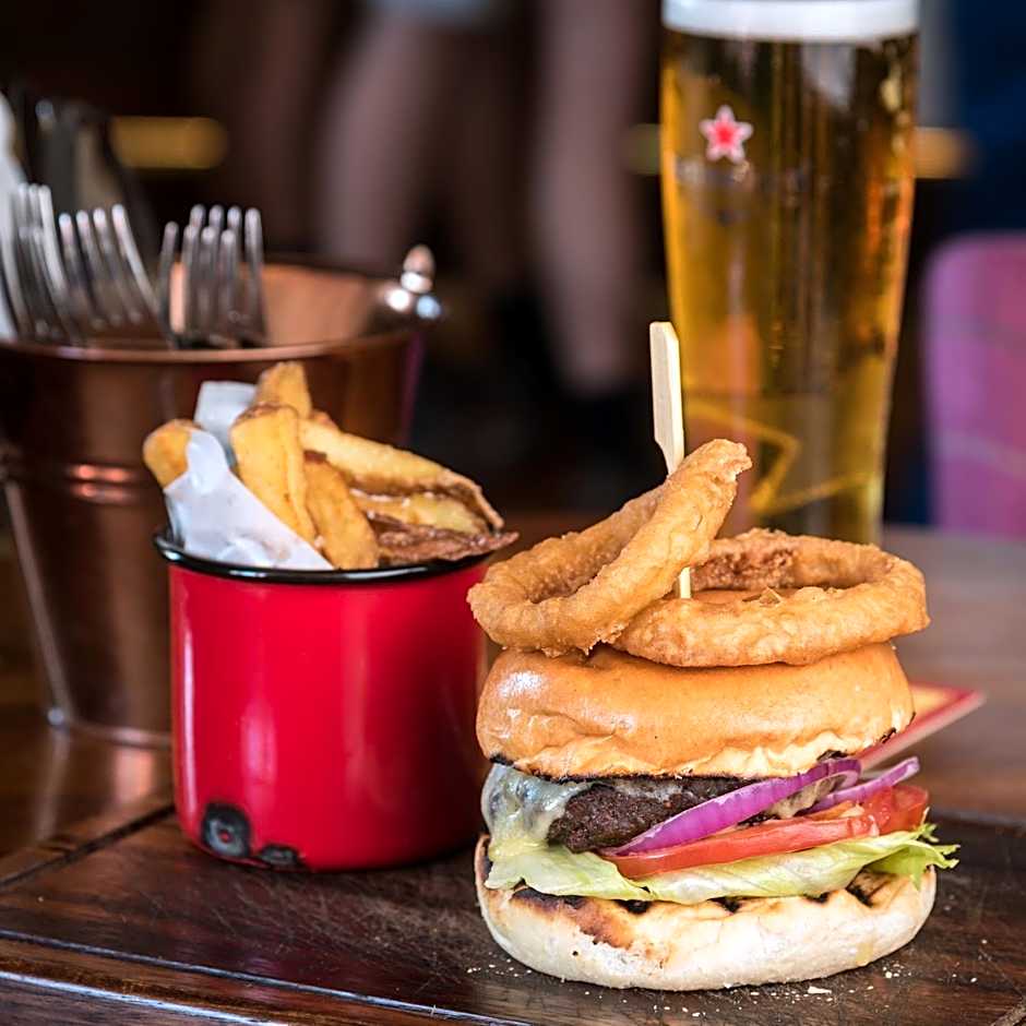 Boat Country Inn and Restaurant