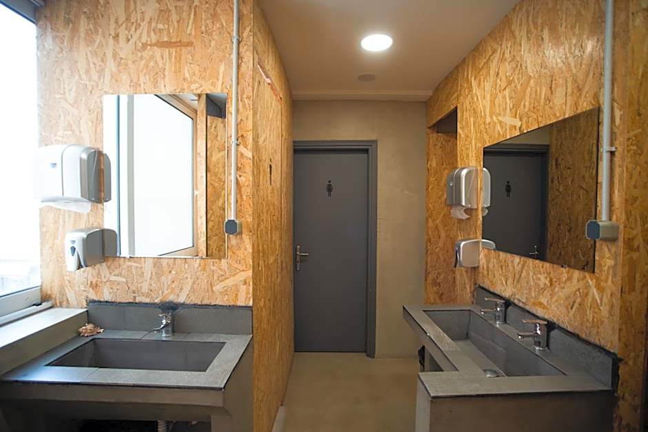 Bedway Athens Hostel