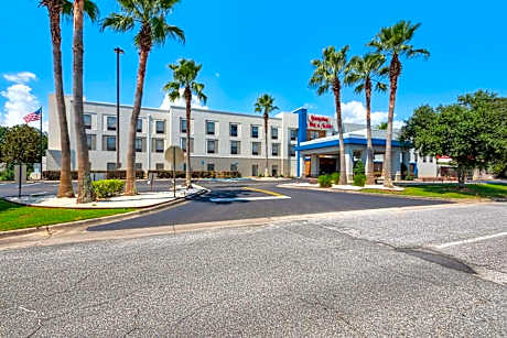 Hampton Inn By Hilton & Suites Pensacola I-10 N At University Town Plaza