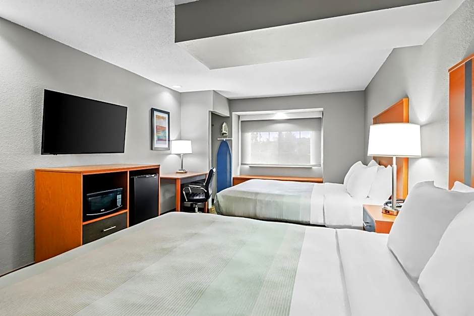 Quality Inn & Suites I-81 Exit 7