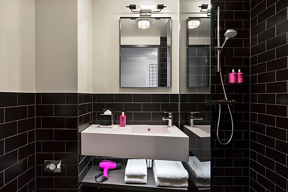 Moxy Frankfurt Airport Kelsterbach