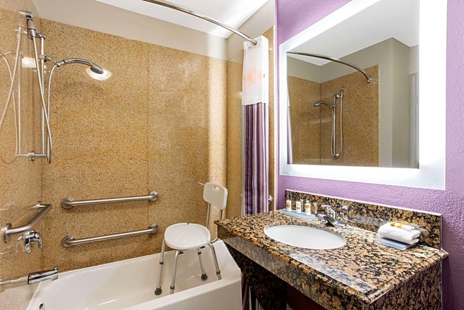 La Quinta by Wyndham Hillsboro