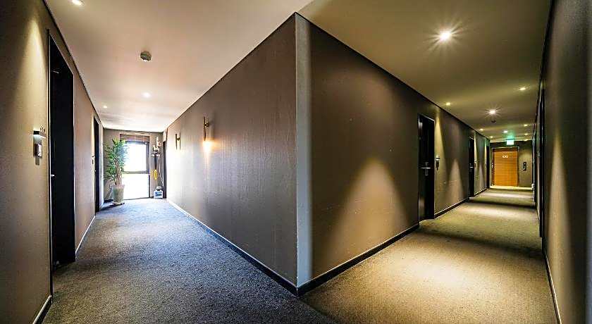 Rivertain Hotel Gyeongju