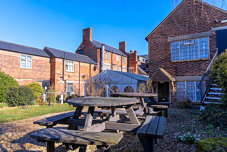 Cromwell Lodge Hotel by Greene King Inns