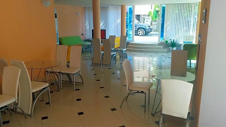 Sandor Hotel