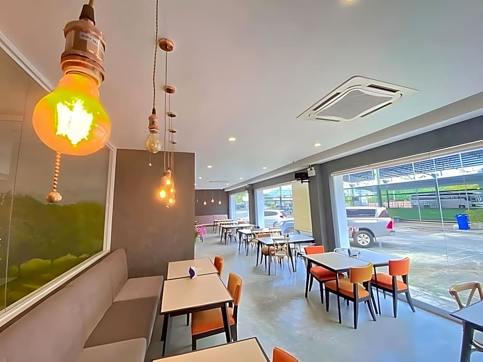 Original Orange Hotel