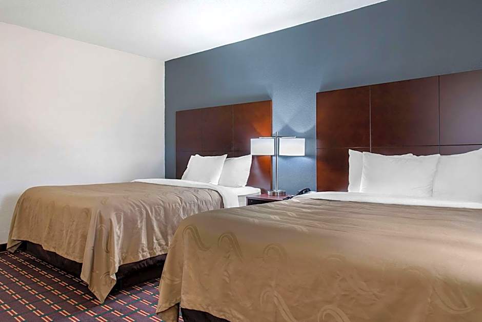 New Prague Inn & Suites, New Prauge