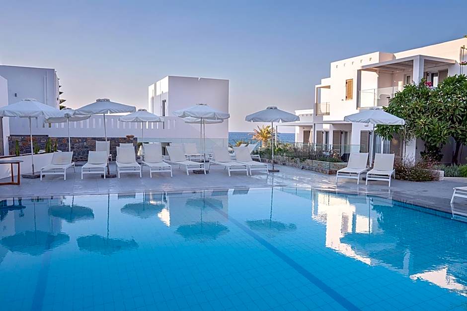 Maritimo Beach Hotel