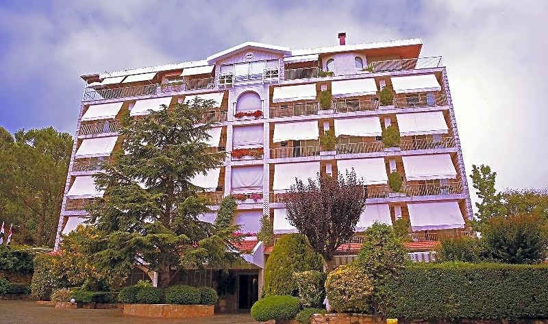Merry Land Hotel