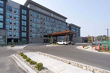 Sandman Signature Winnipeg Airport Hotel & Suites