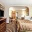 Quality Suites Paducah I-24