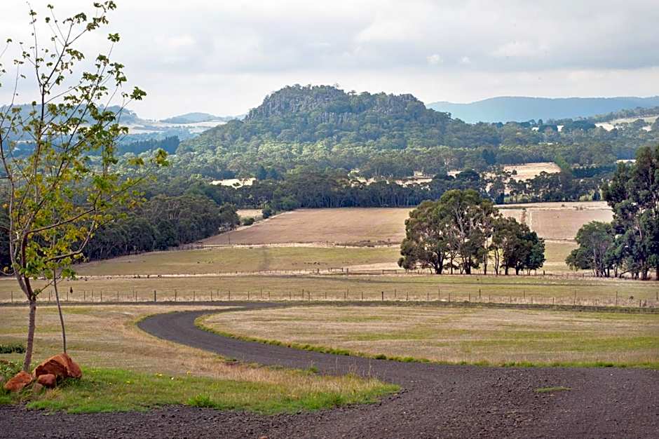 Hanging Rock Views