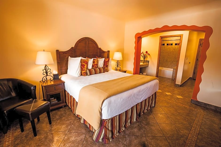 Los Arboles Hotel