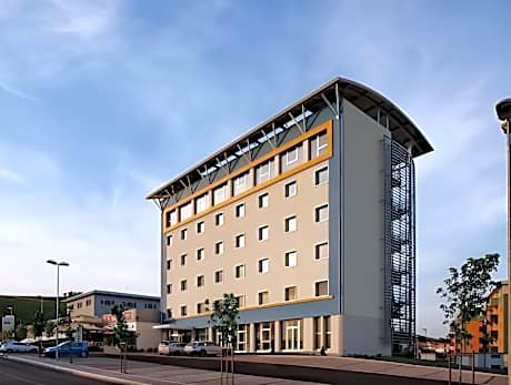Blu Arena Hotel