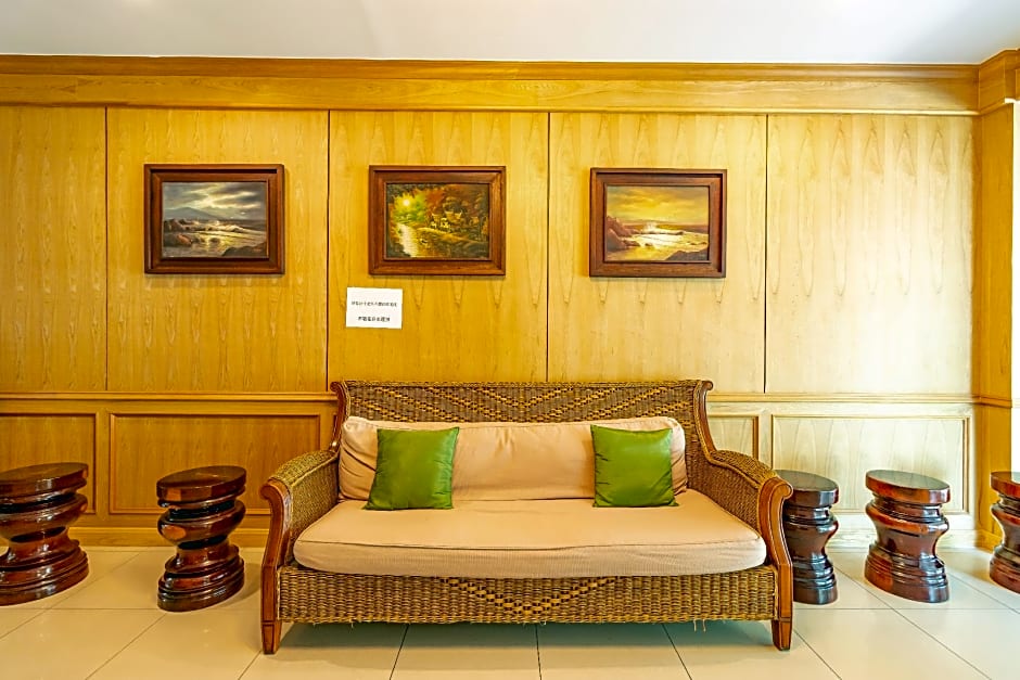 Silver Gold Garden, Suvarnabhumi Airport