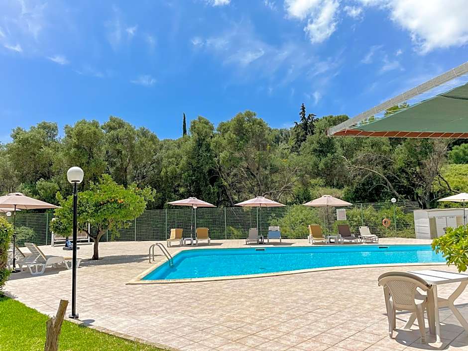 Amazona Apartments and Studios