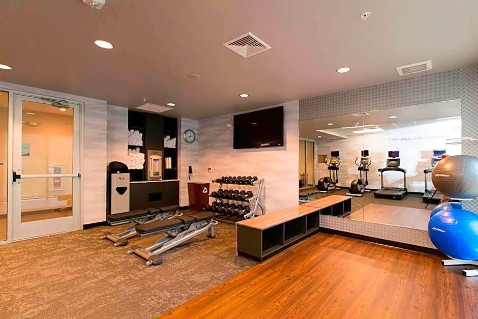 Fairfield Inn & Suites by Marriott Philadelphia Valley Forge/Great Valley