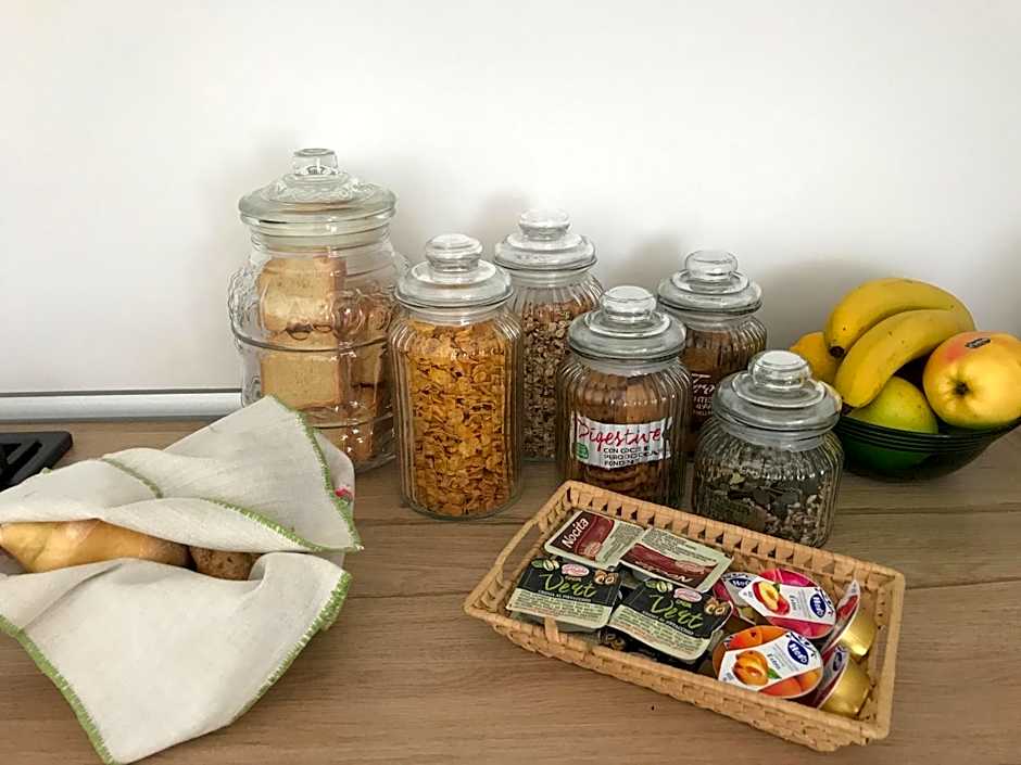 DESDEMA & OPERA Rooms