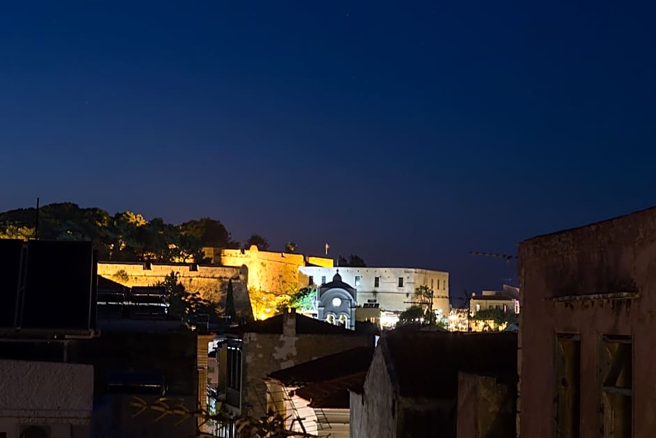 Cressa Suites (Adults Only)