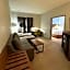 La Quinta Inn & Suites by Wyndham Raleigh Cary