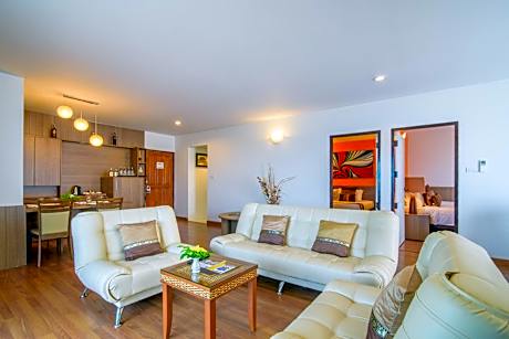 Two Bedroom Suite with Sea View