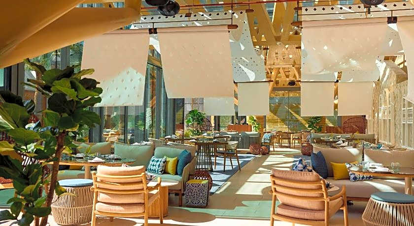 Four Seasons Hotel Kuwait at Burj Alshaya