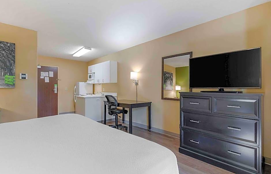 Extended Stay America Select Suites - Raleigh - Cary - Regency Parkway South