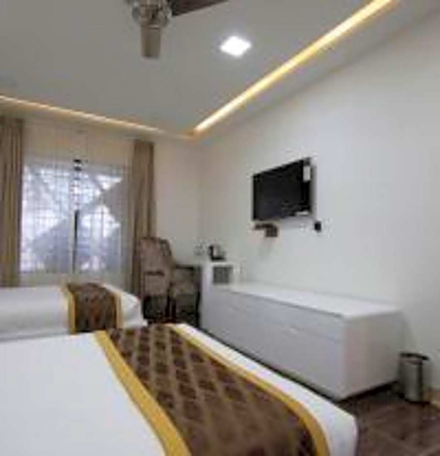 Crystal Inn
