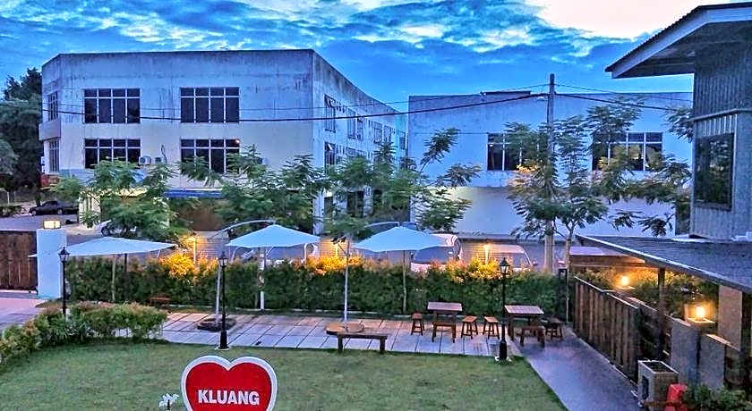 Kluang Container Hotel