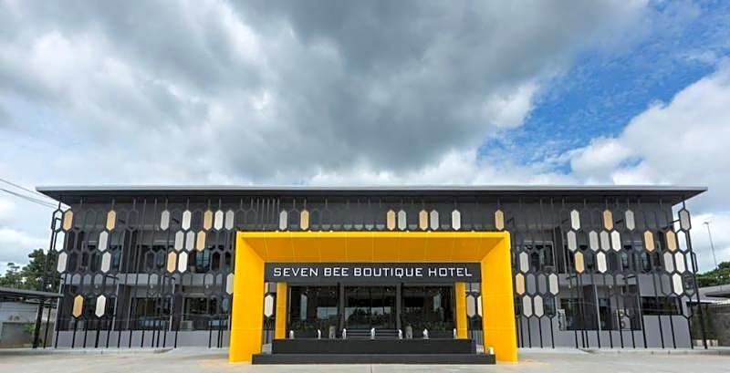 Seven bee boutique hotel
