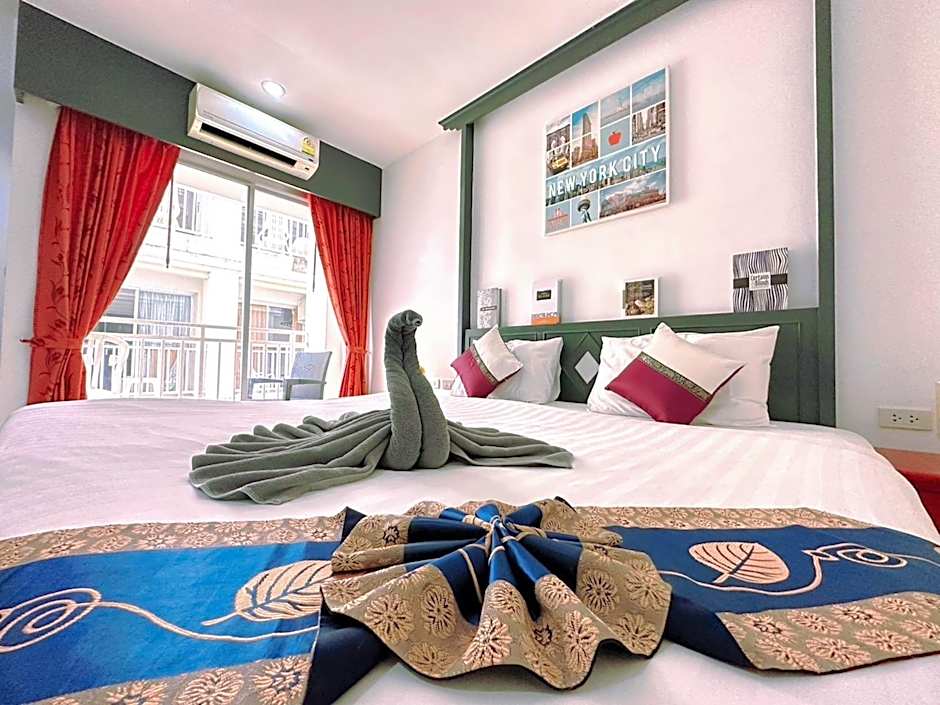Hotel Baya Phuket - Rooftop Pool, Next to Food Market & Steps to Beach