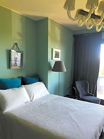 Triple Room with Garden View