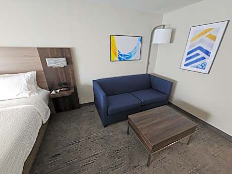 Standard Queen Room with Sofa Bed