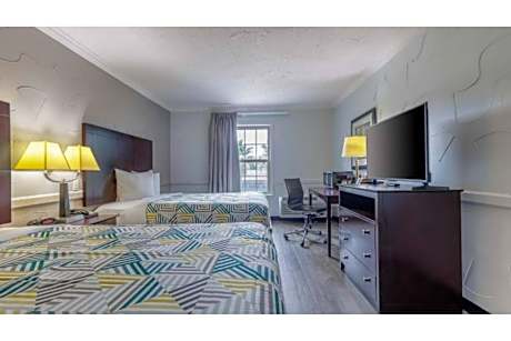 Queen Room with Two Queen Beds - Non-Smoking