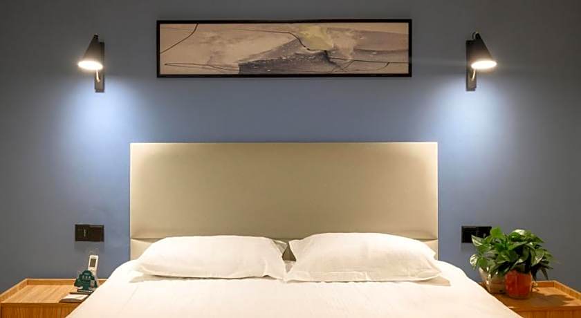 GreenTree Inn Henan Kaifeng Gulou Square Express hotel