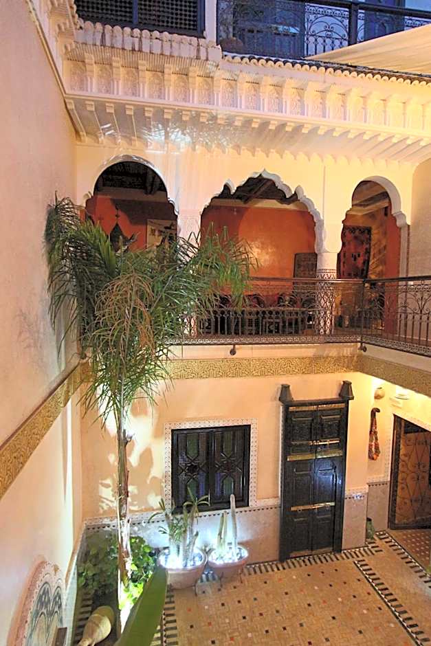 RIAD MAKENE MOUCHKILL