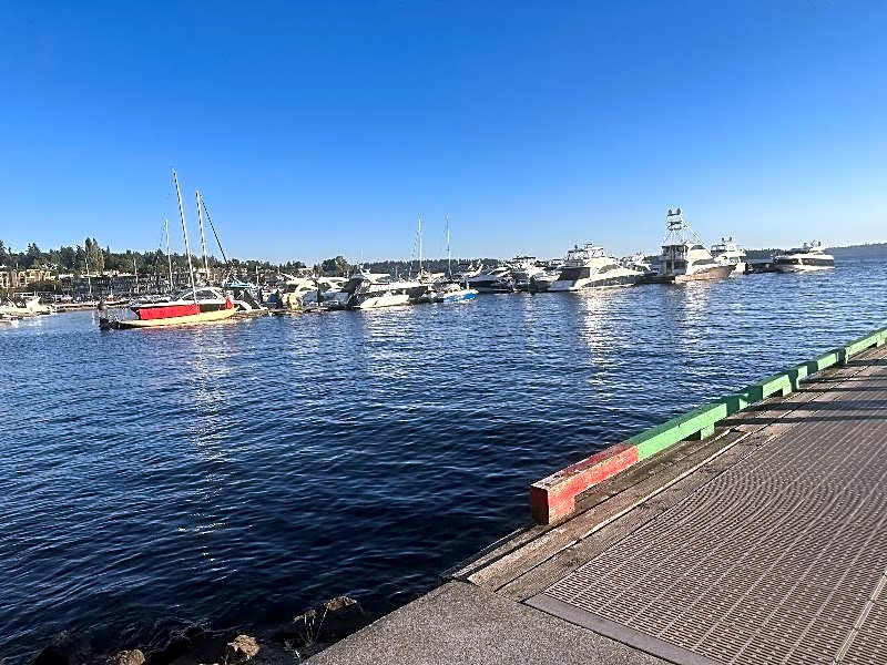 Lakeview Hotel