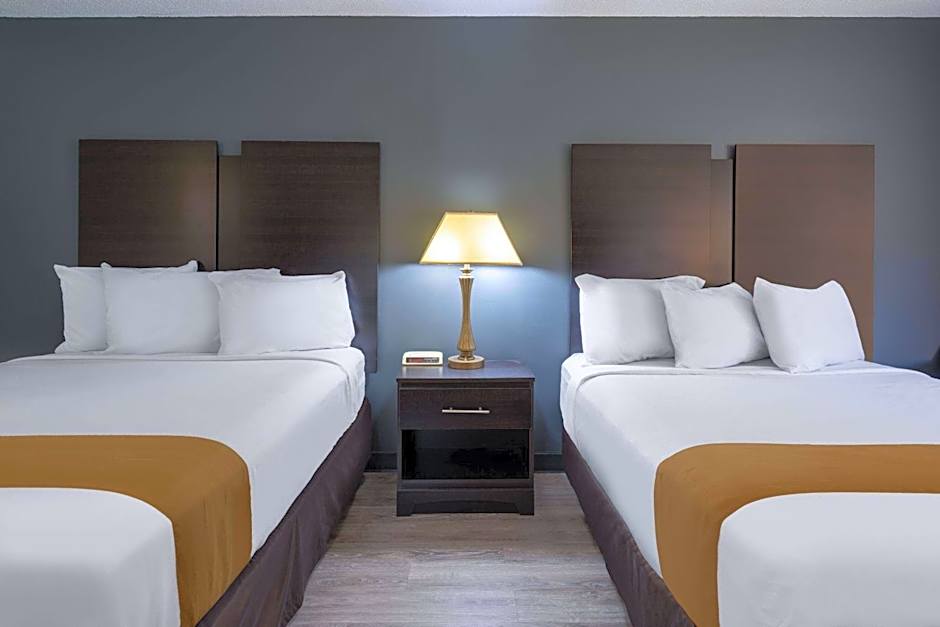 Travelodge by Wyndham Merrill